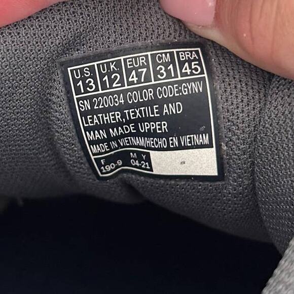 Skechers GOrun Consistent Gray Running Sneakers Sz 13 - Picture 8 of 10